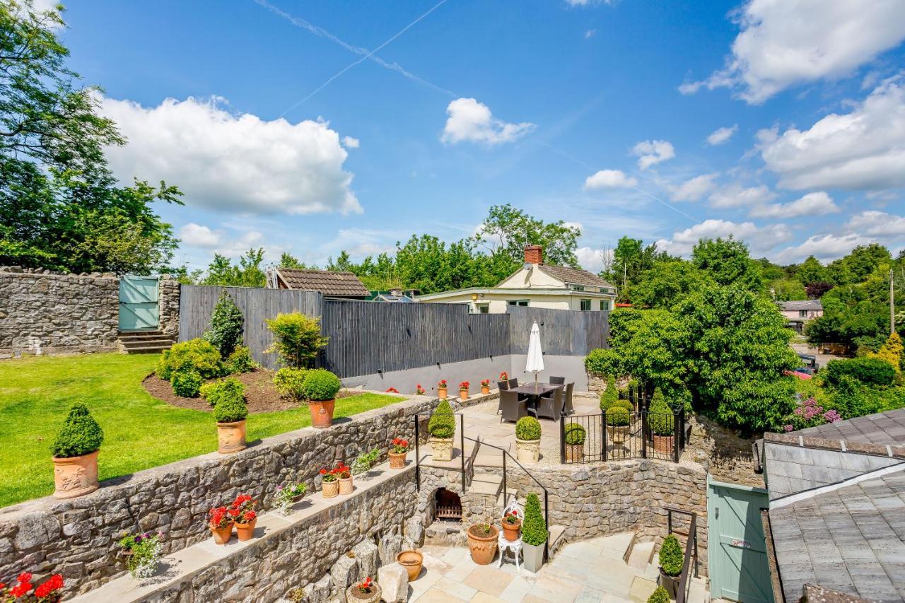 Broadrock Accommodation - Clock Cottage Chepstow Exterior photo